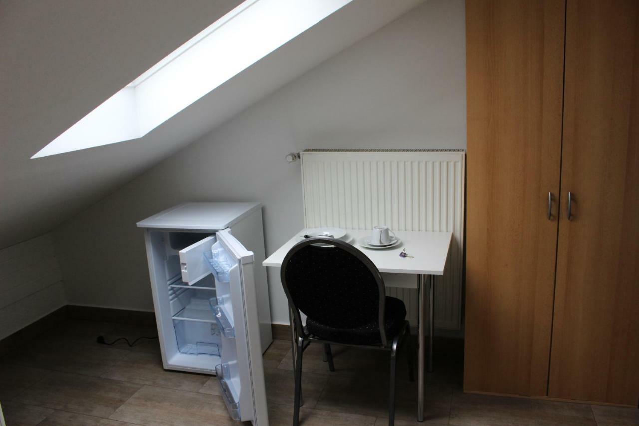 Zv-Scholtz Gaestehaus Neuoetting Simbacher Strasse 7 Zewnętrze zdjęcie